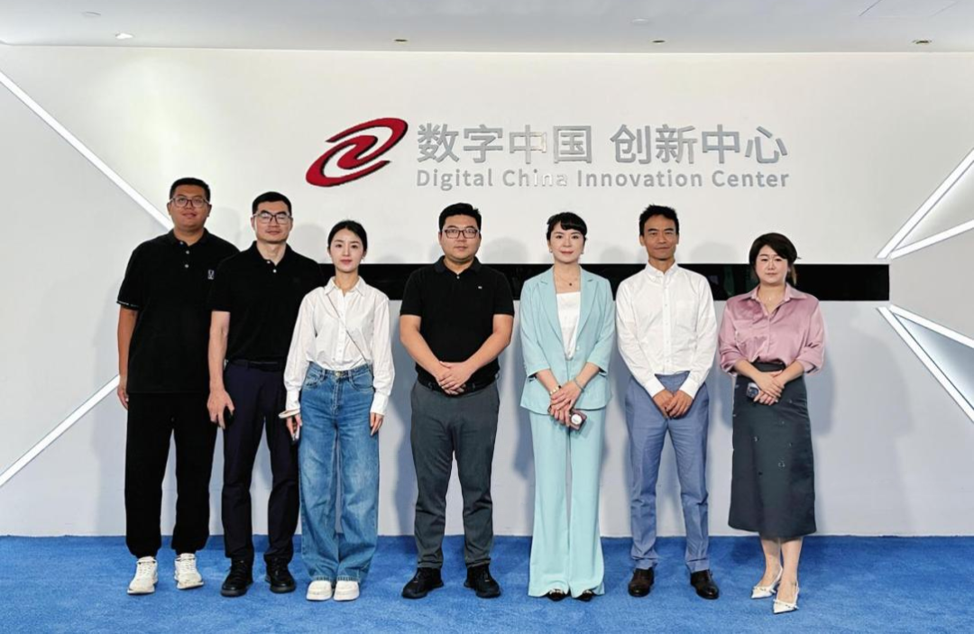 长安汽车杨军华一行到访神州数码和J9国际站 J9，共谋汽车业务创新之道